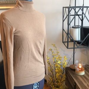 💥  SALE 💥  Camel mid weight long sleeve  sweater